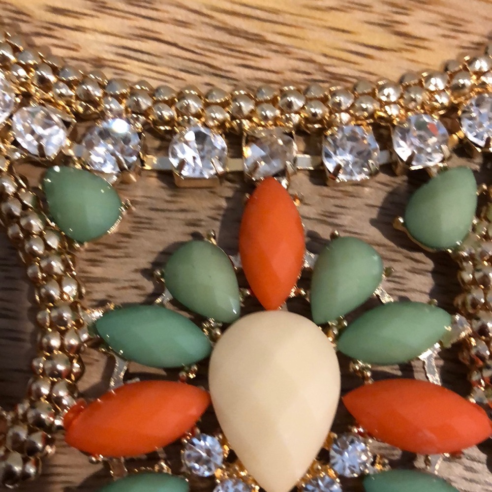 Statement Necklace - Picture 5 of 5